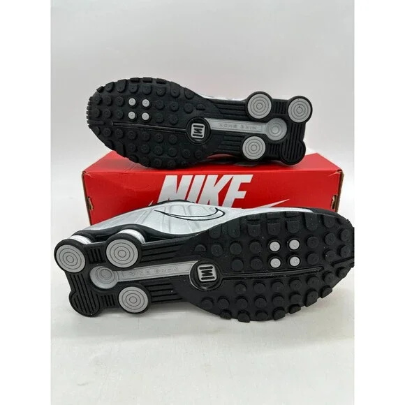 Nike Shox R4 Men's Size 11.5 Silver Black Running Athletic Shoes HQ1988 007 - Picture 3 of 6